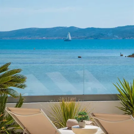 Noles By Feel Croatia *