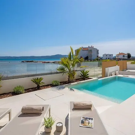 Noles By Feel Croatia * Sukosan