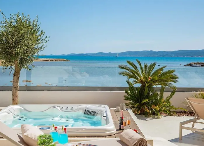 Noles By Feel Croatia