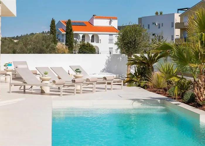 Noles By Feel Croatia